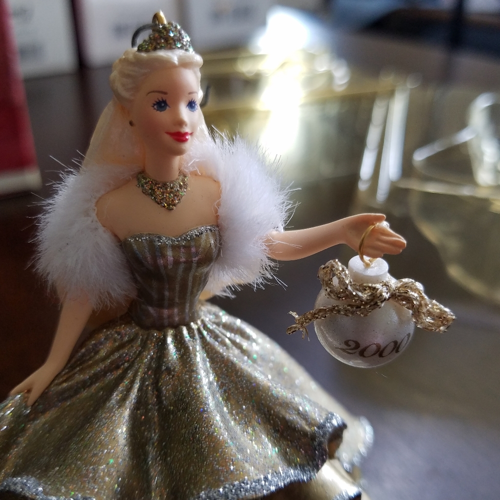 Barbie Celebration 2000 Edition Hallmark ornament